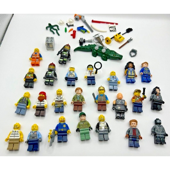 LEGO Minifigures & Accessories Bulk Lot Marvel/Jurassic/Jungle/City 2.11  Random - Picture 2 of 15